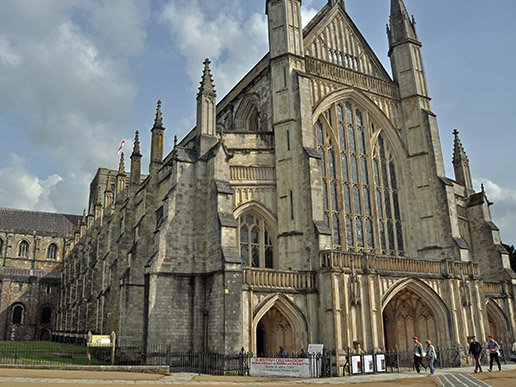 Discover London - Salisbury, Winchester & Stonehenge
